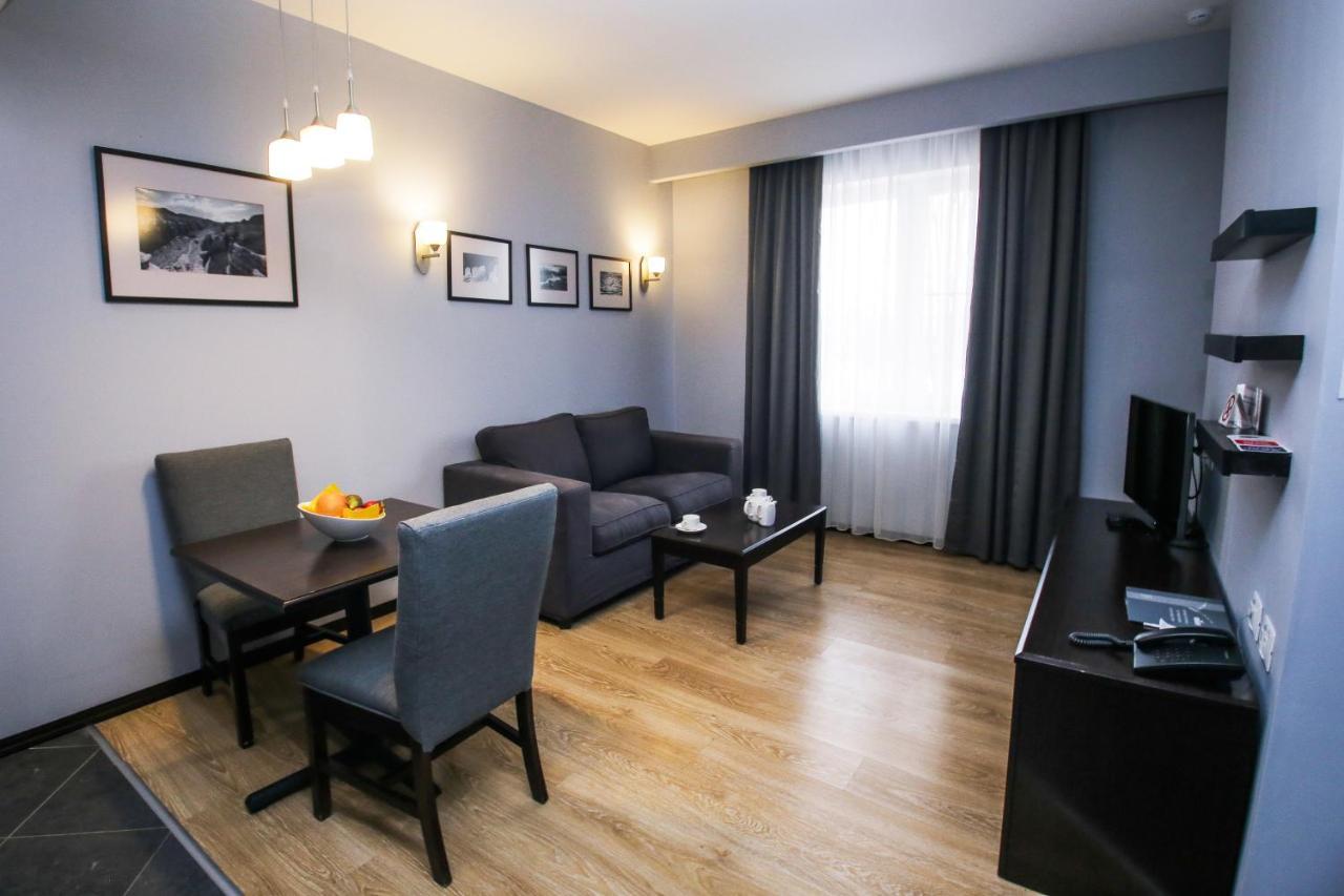 Chagala Hotel Uralsk Dış mekan fotoğraf