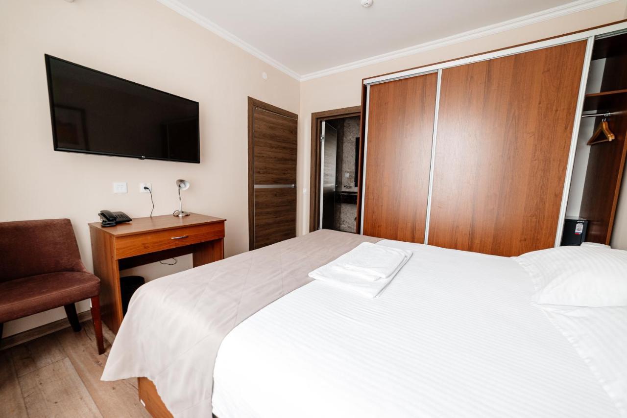 Chagala Hotel Uralsk Dış mekan fotoğraf