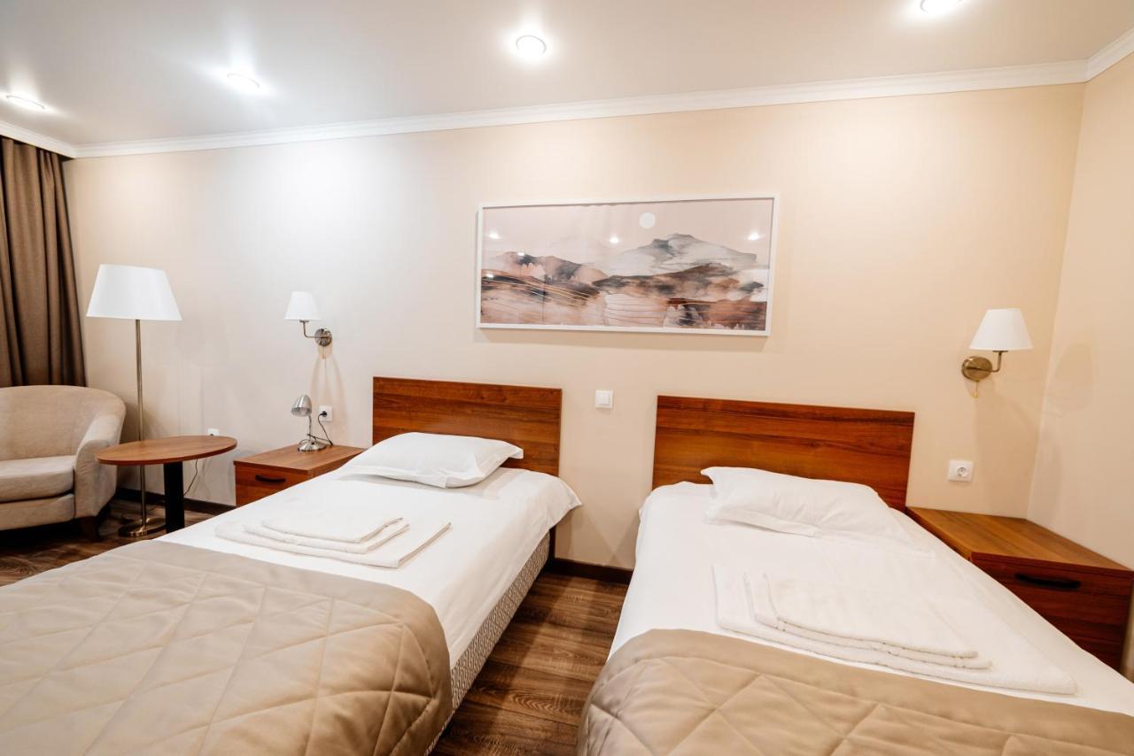 Chagala Hotel Uralsk Dış mekan fotoğraf